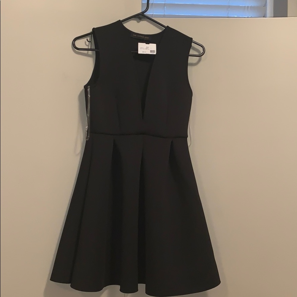 Black v neck flare dress
